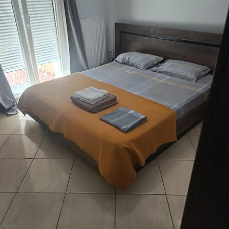 όμορφο με αυλή *