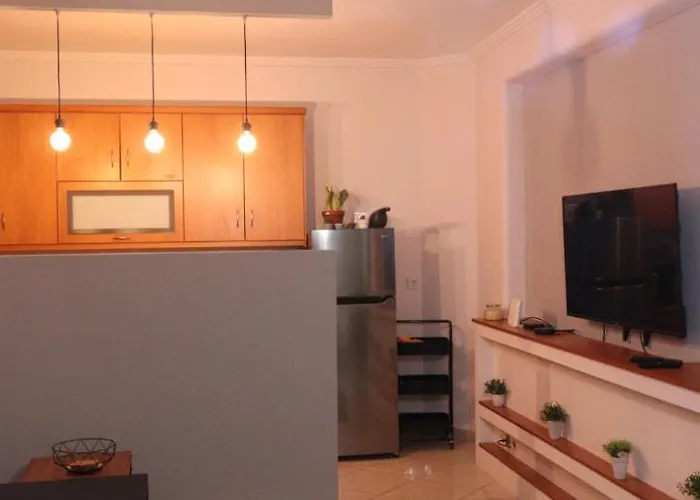 Apartment όμορφο με αυλή Thessaloniki