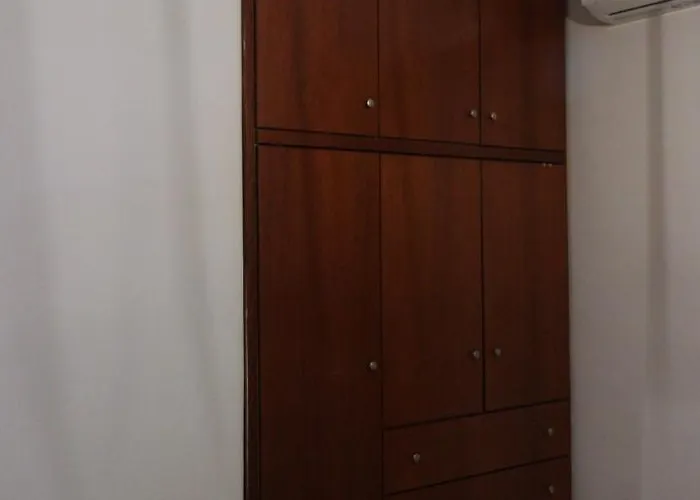 όμορφο με αυλή Selanik