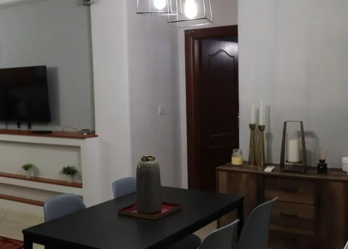 όμορφο με αυλή