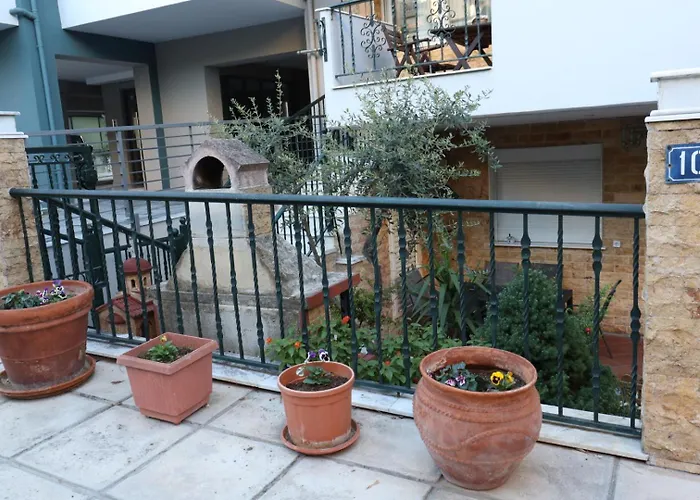 όμορφο με αυλή *